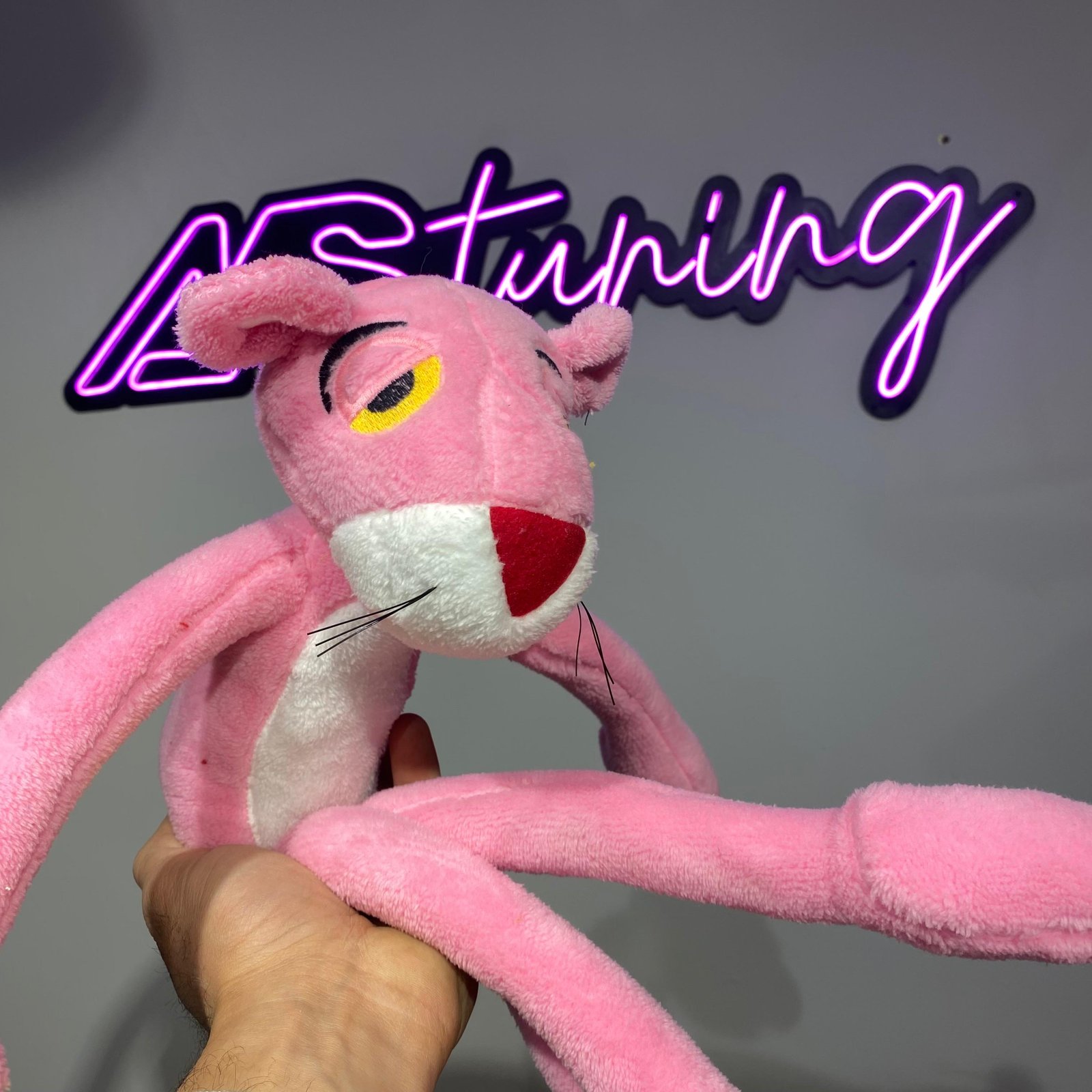 Pembe Panter Maskot Figür